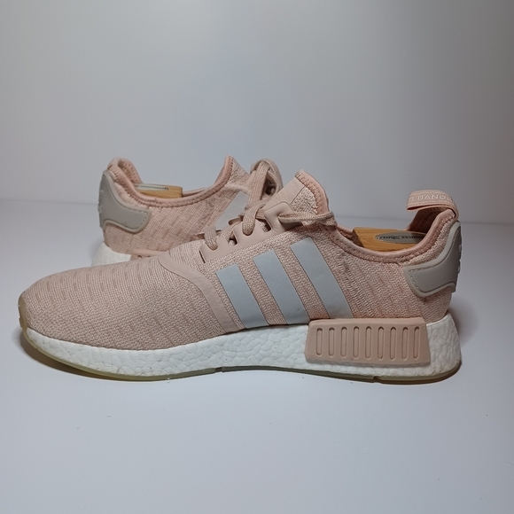 Adidas NMD R1 Chalk Pearl Pink Salmon Running Shoe Womens Size 10.5 (53 Box 7) - Picture 3 of 9